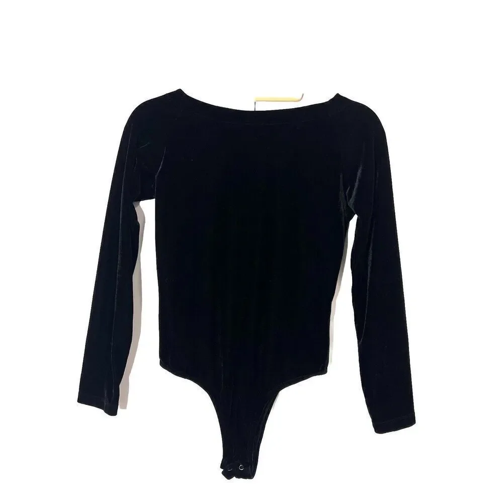 Farm Rio Bodysuit Women’s M‎ Black Velvet Open Back Long Sleeve